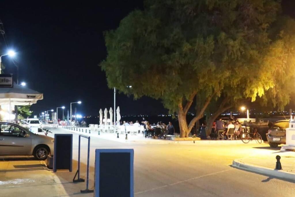 Πολυτελές Διαμέρισμα 2 Χαλκίδα-Παραλία Αυλίδος Paralia Avlidhos المظهر الخارجي الصورة